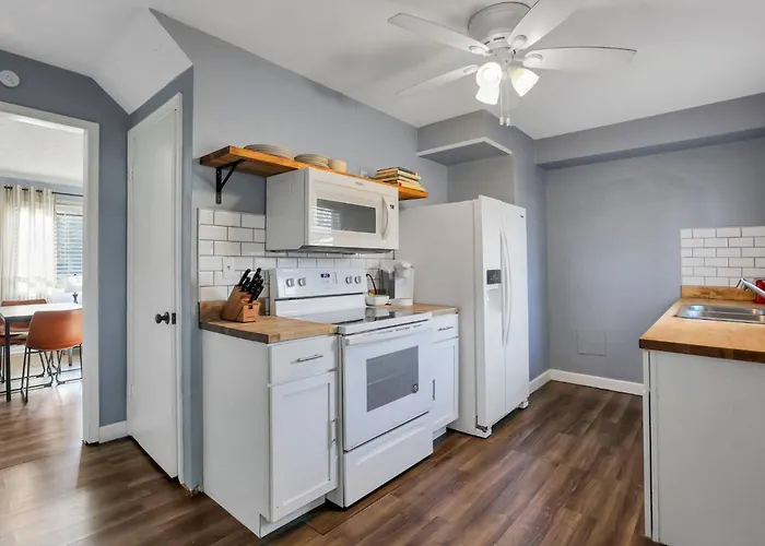 Holiday home Housepitality - The Sunset House Columbus