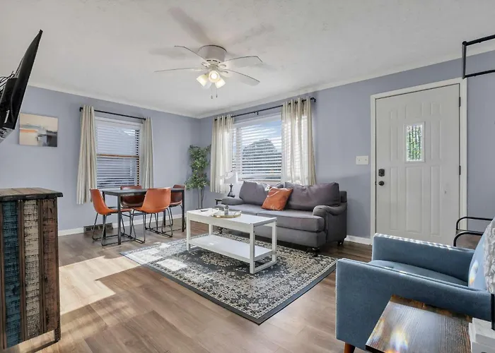 Holiday home Housepitality - The Sunset House Columbus